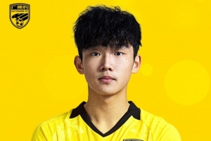 今日西班牙vs沙特阿拉伯首发阵容jrs直播_今日西班牙vs沙特阿拉伯首发阵容jrs直播在线观看_免费看直播